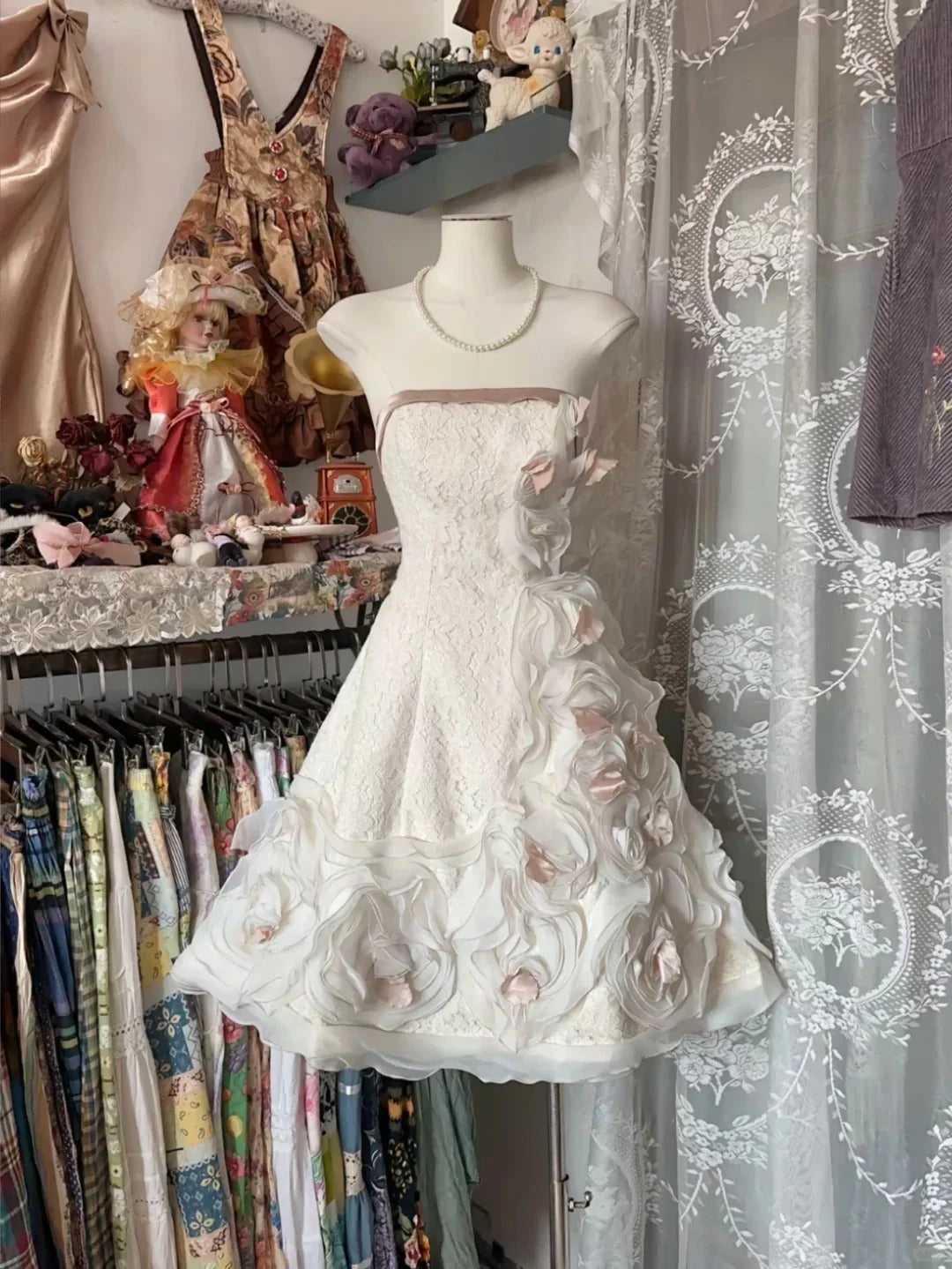 Elegant White Strapless Lace A-Line Short Homecoming Dress With 3D Rose Applique AS708