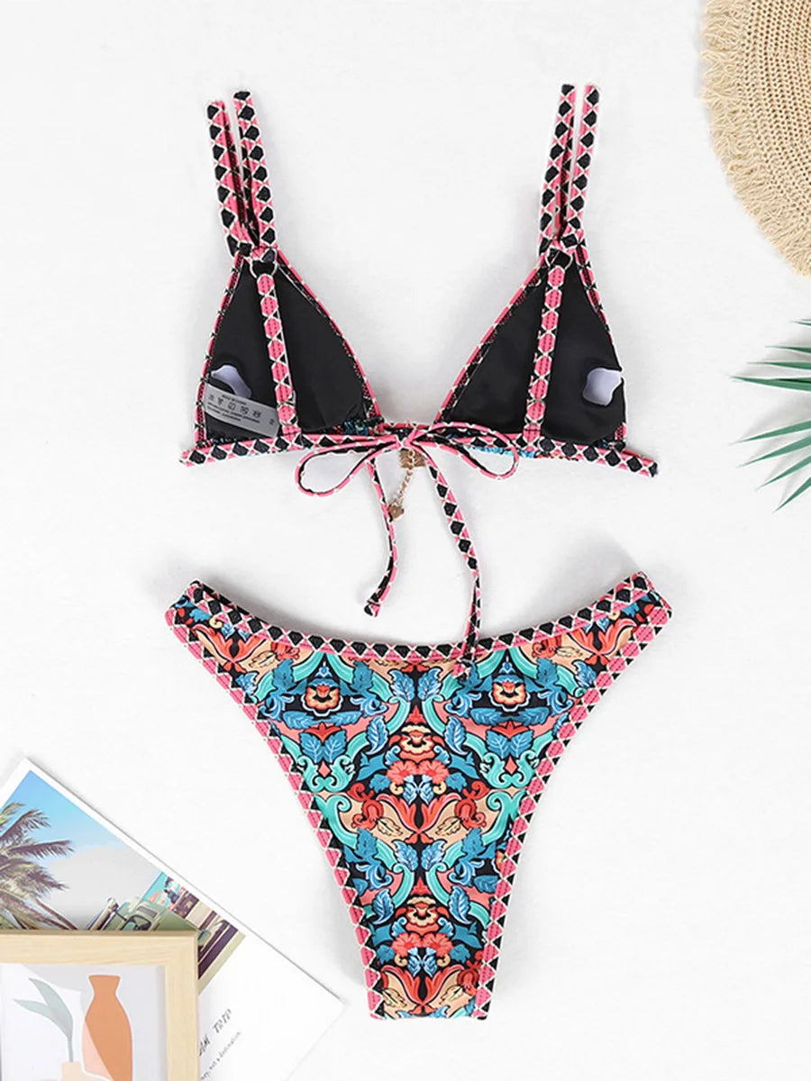 Women Floral Print Bikini Set With Tassel Detail AP000122