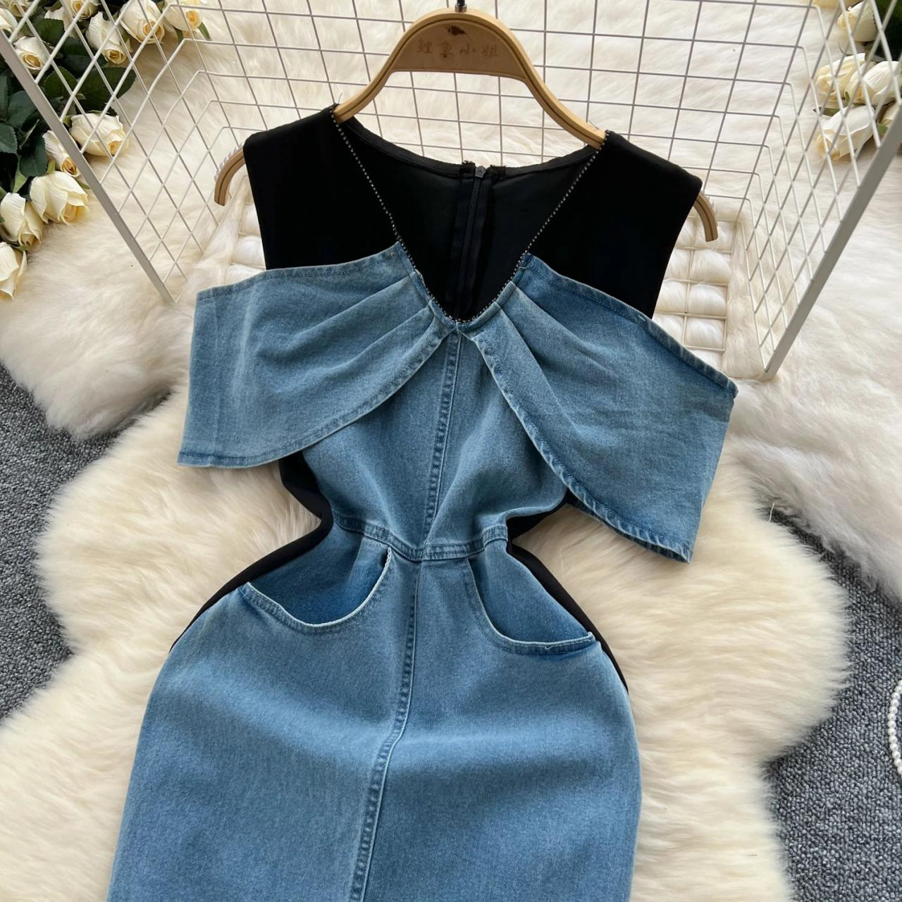 Sleeveless Denim Dress With Black Panel Detailing AP00216