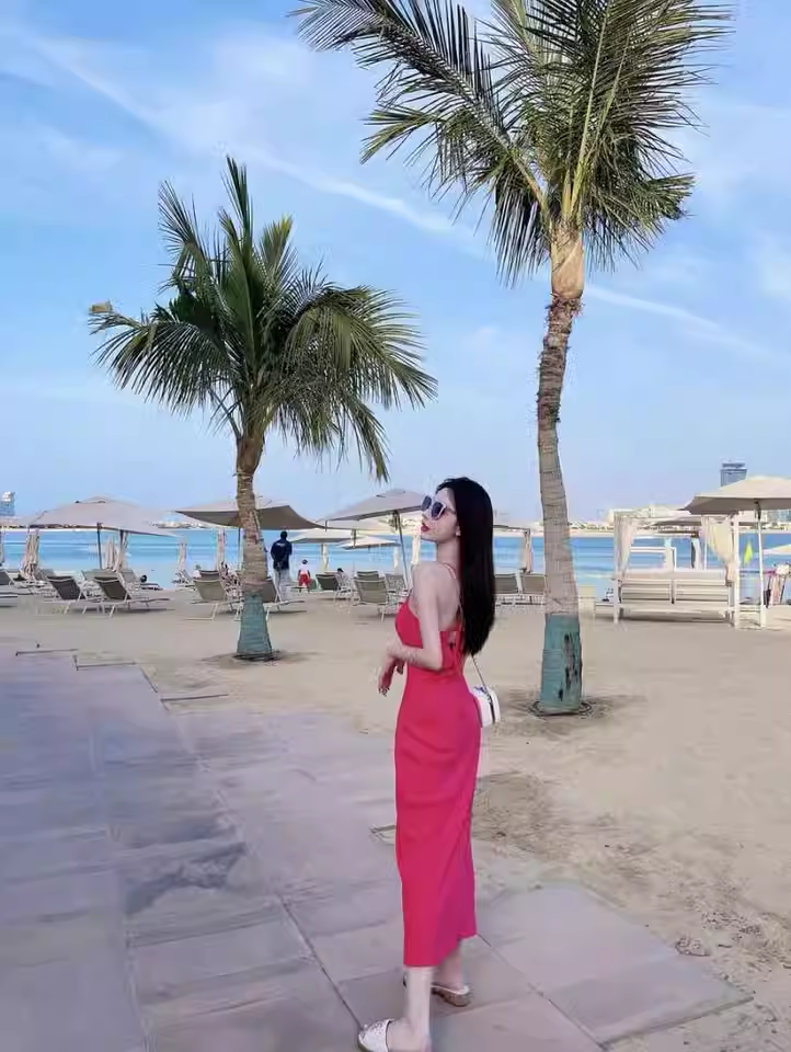 New Fashion Casual Rose Pink Sleeveless Halter Dress  AP0250