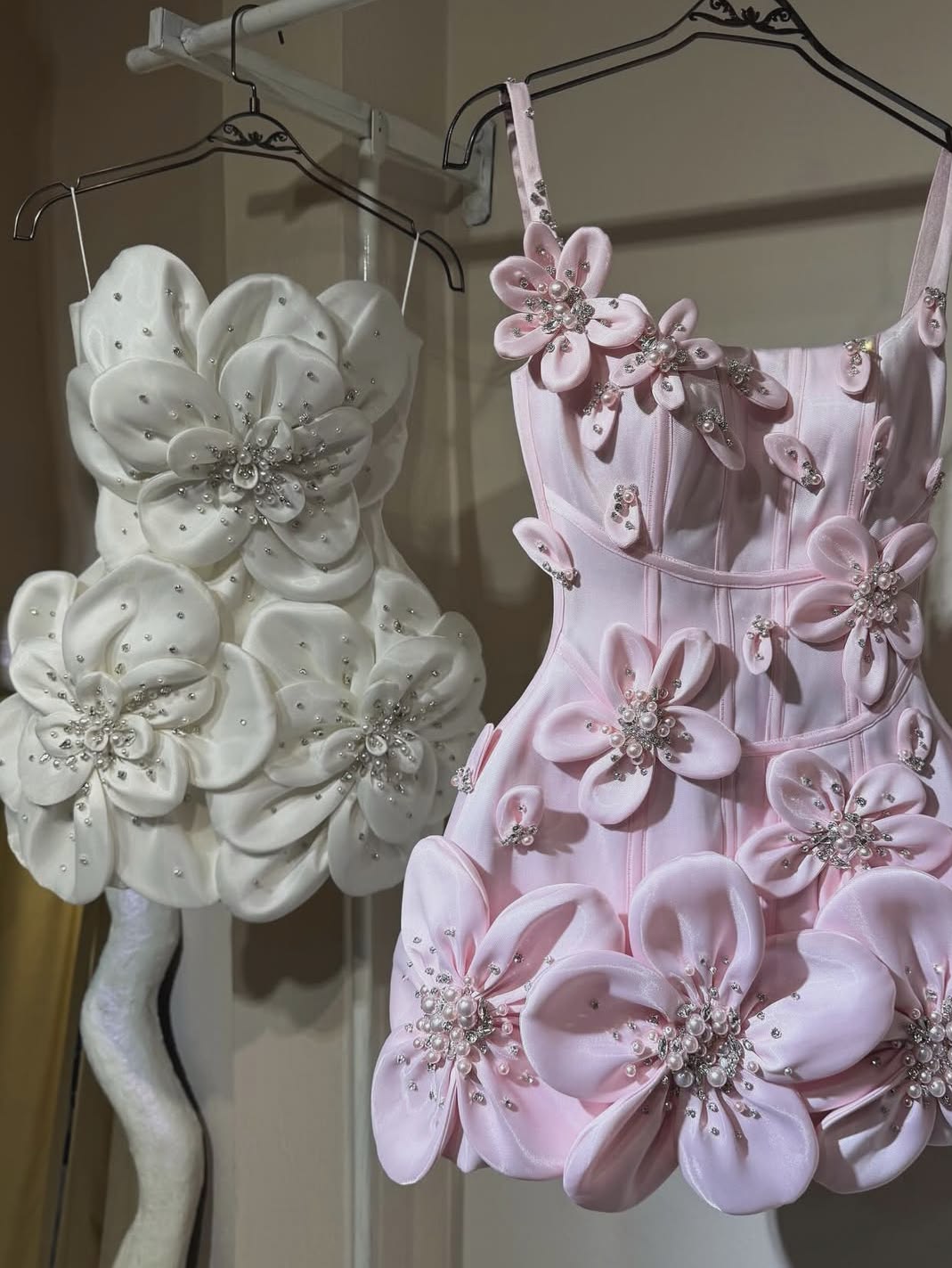 Enchanting Pink Spaghetti Straps A-Line Short Homecoming Dress With 3D Flower Appliques And Beaded Embellishments AS582