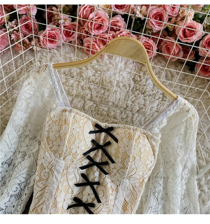 New Fashion Palace Style Temperament Women Lotus Leaf Waist Lace Square Collar Sweet Bowknot Puff Sleeve Crop Bustier Top Blouse AP000194