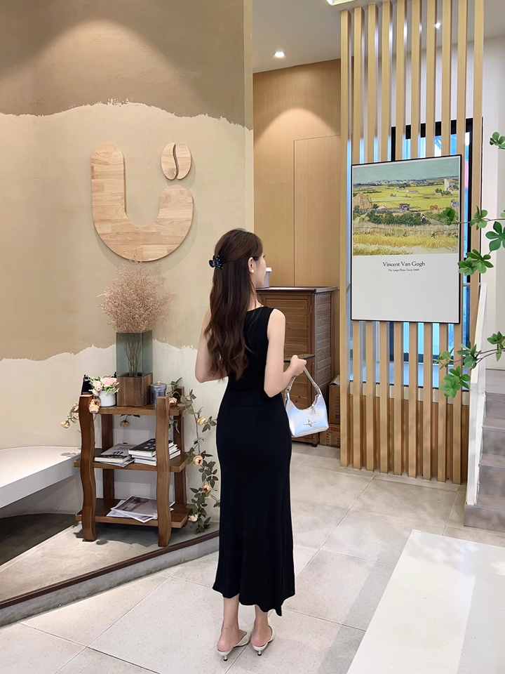 New Fashion Black Sleeveless Elegant Split Spaghetti Strap Dress  AP0245