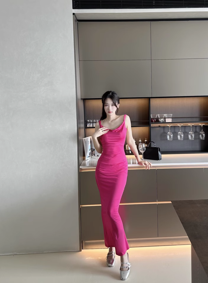 Stylish Ros Pink Sleeveless Backless Seaside Holiday Halter Dress  AP0241