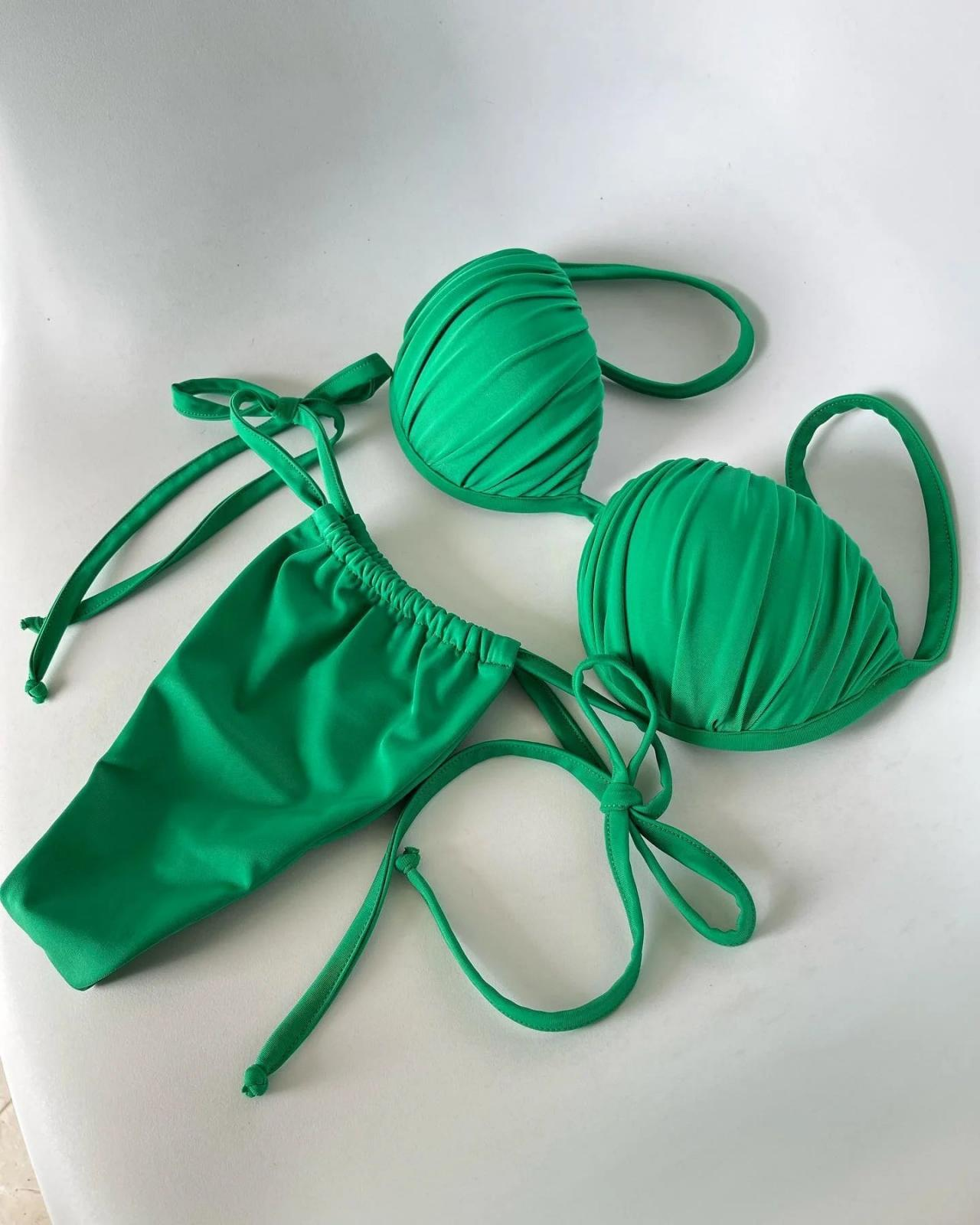 Women Two-tone Bikini Set With Matching Scrunchie AP000143