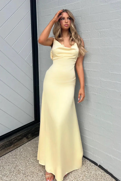 Gorgeous Sheath Spaghetti Straps Yellow Long Party Dress with Pearl Backless AD027