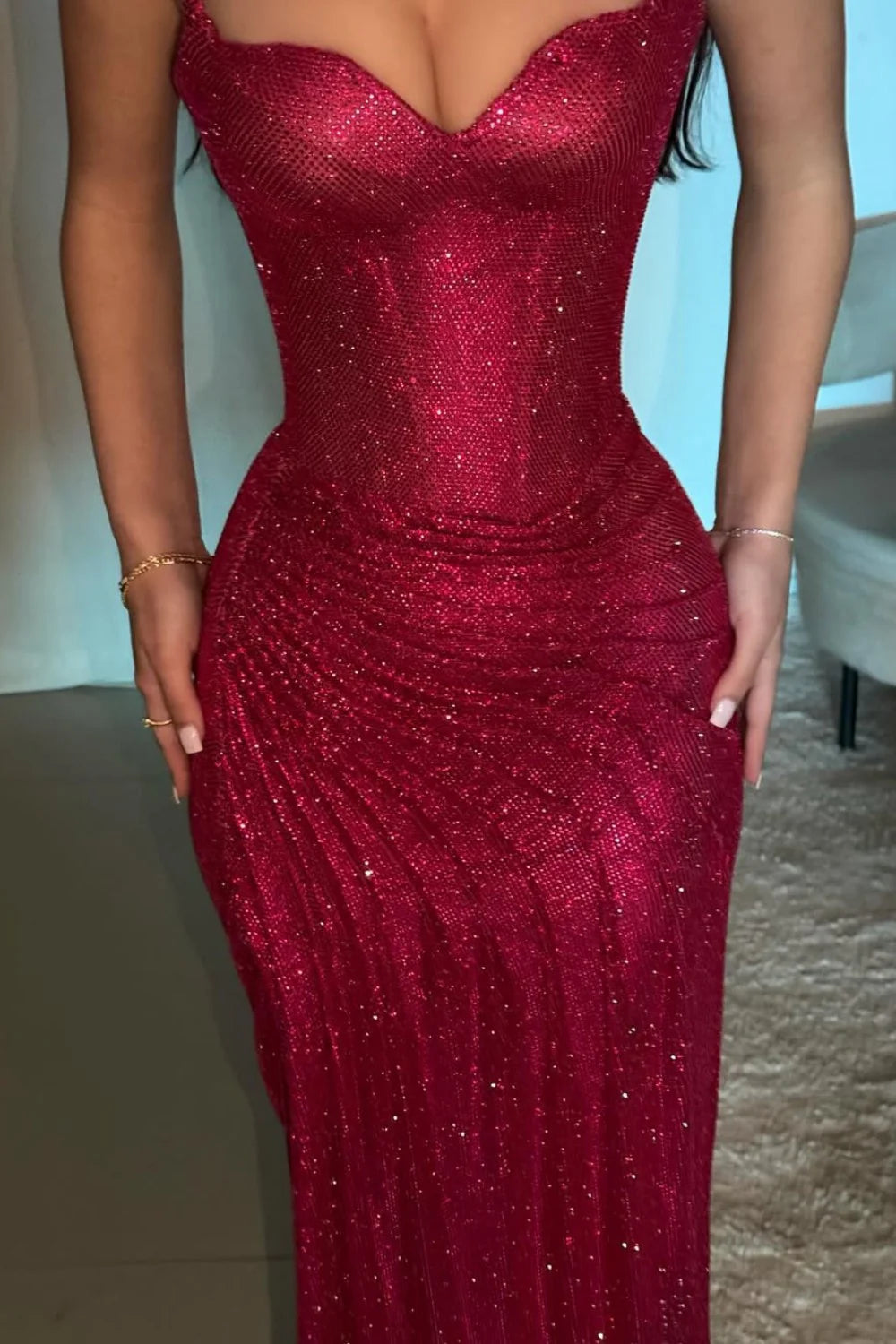 Dark Red Glitter Bodycon Homecoming Dress with Sweetheart Neck Spaghetti Straps Ruched Side Slit AD041