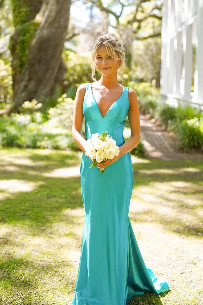 Charming Mermaid V Neck Green Long Prom Dress with Open Back AD062