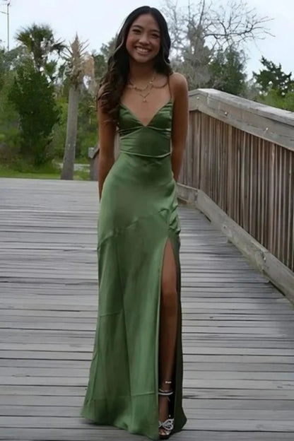 Chic Green Satin Evening Dress with V Neck Bodice and High Slit AD085