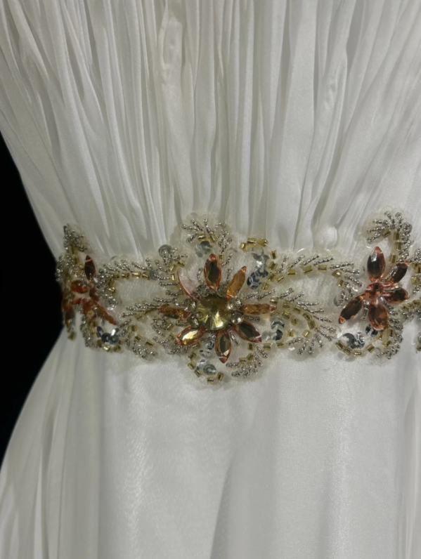 Elegant White Boat Neck Sleevelss Beaded Chiffon A-Line Long Prom Dress AD1029