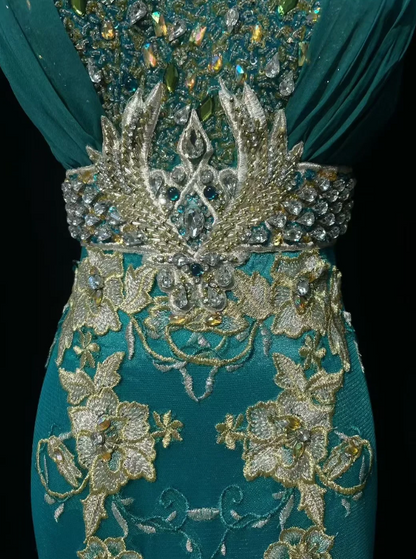 Stunning Teal Sleeveless V Neck Rhinestone Beaded Bodice Floral Lace Appliques Mermaid Train Prom Dress AD1037
