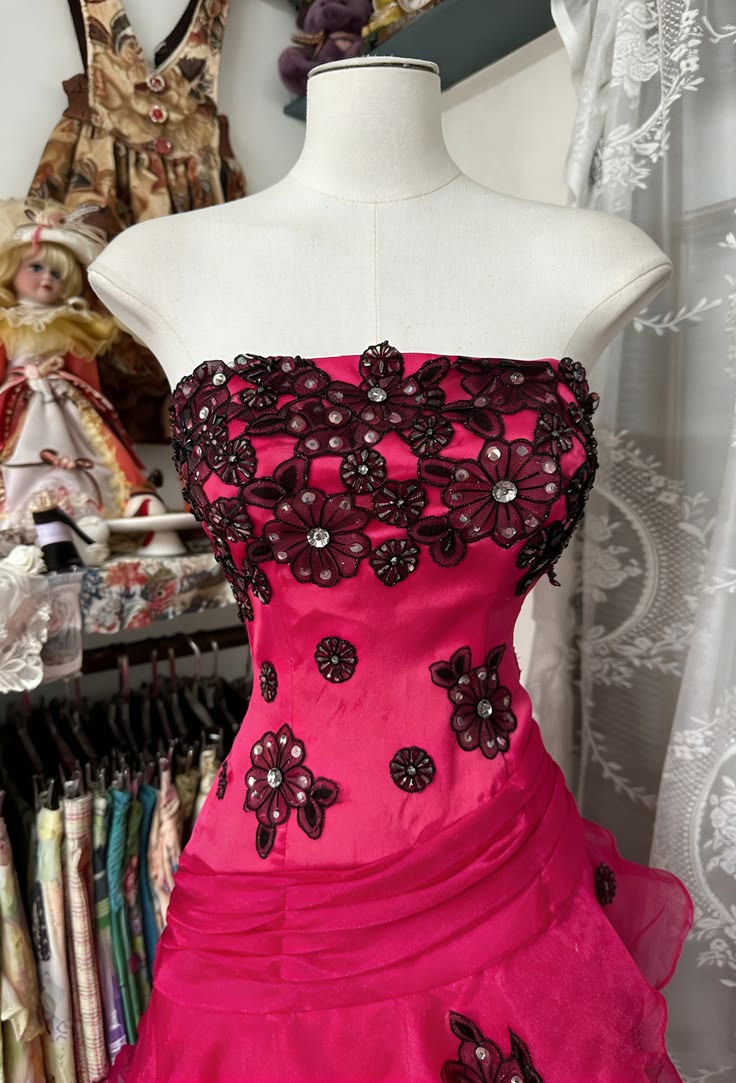 Striking Hot Pink Strapless Sequin Lace Floral Appliques Ruched Waist Tiered Organza Ruffle Skirt Mermaid Long Prom Dress AD1128