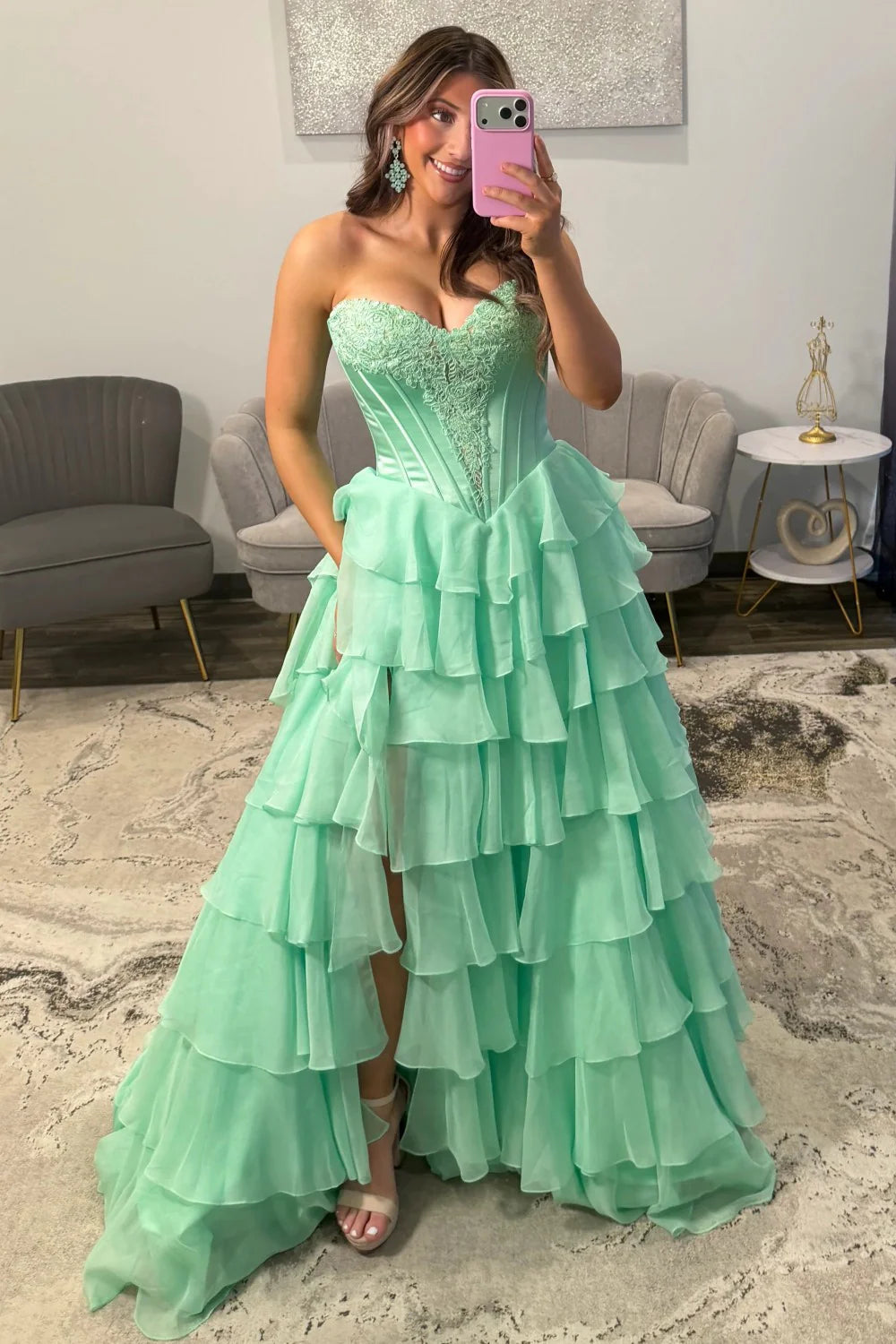 Emerald Green Sweetheart Corset Prom Dress With Tiered Ruffles And High Slit AD139
