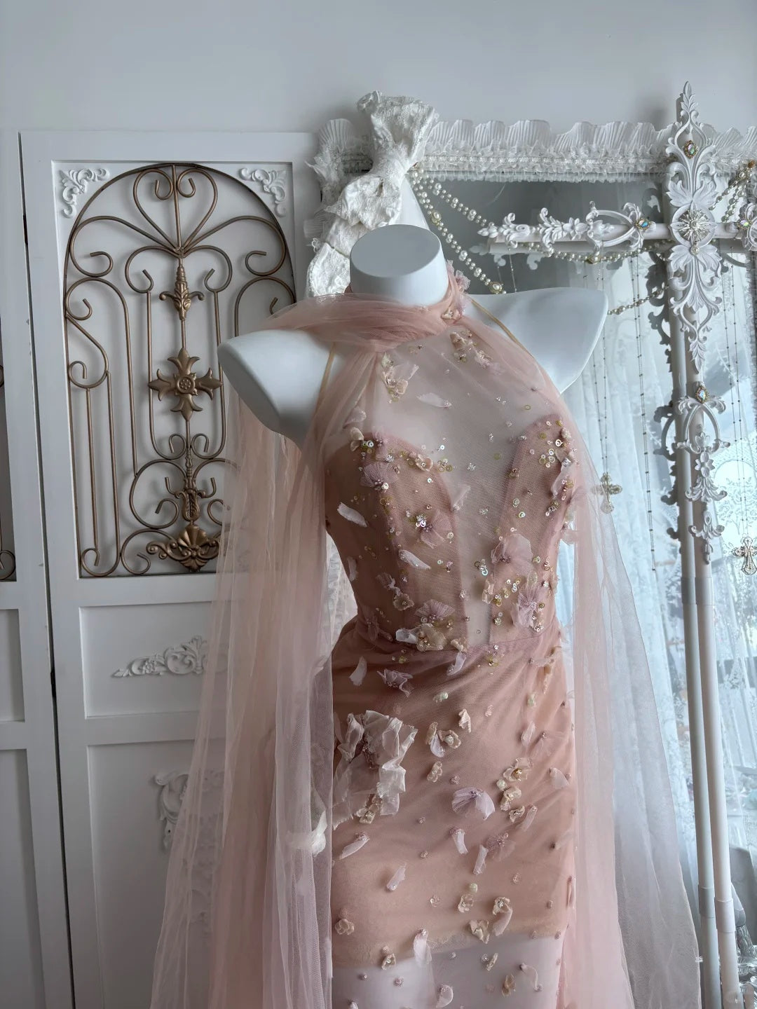Dreamy Blush Pink Halter Sheer Tulle 3D Floral Beaded Appliques Bodycon Long Prom Dress AD1413