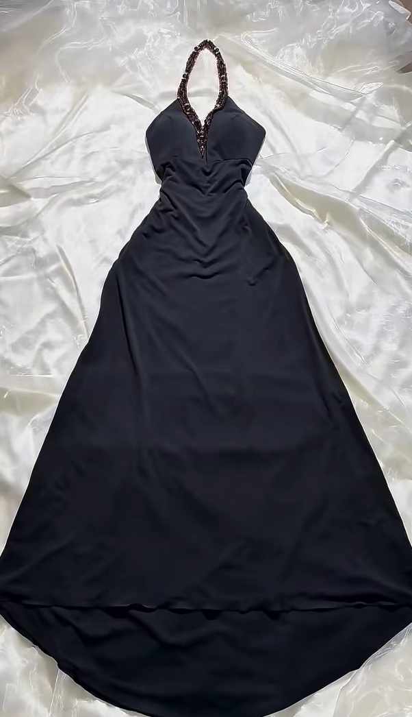 Chic Black Halter Beaded V Neck Ruched Sheath Long Prom Dress AD1428