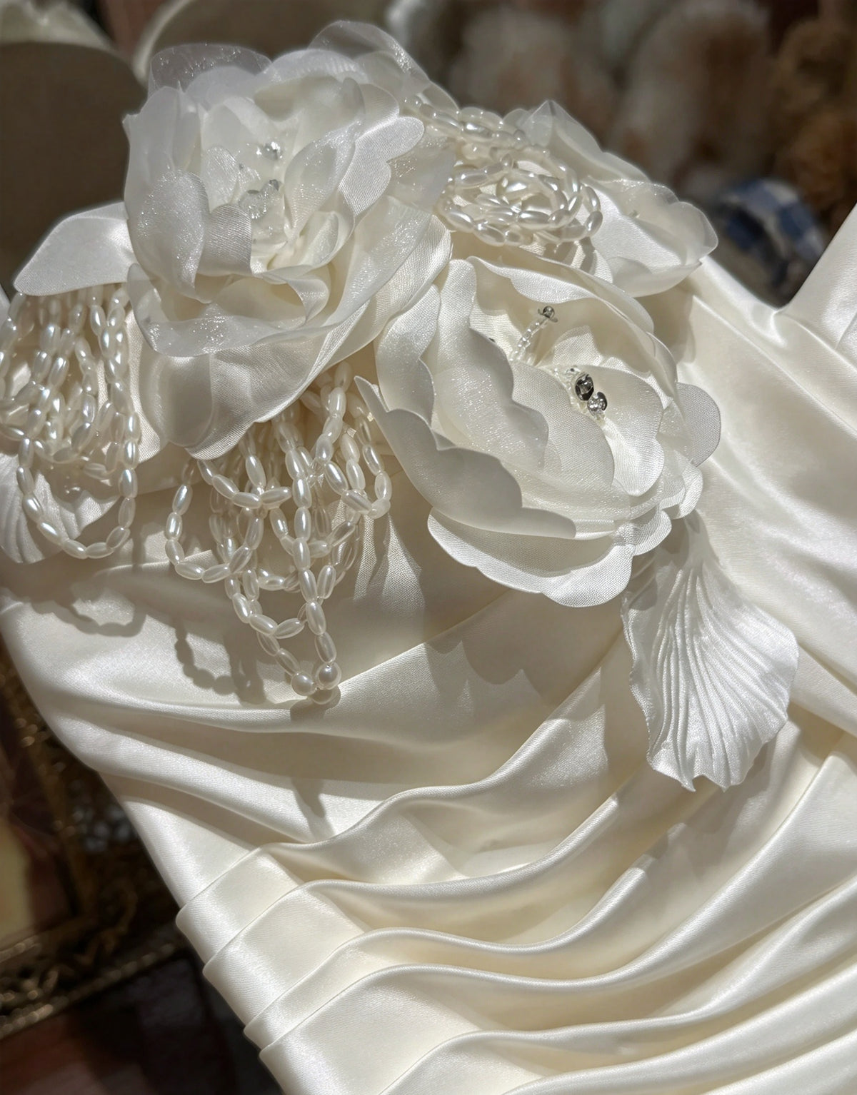 Luxury Ivory Strapless Sweetheart Ruched Satin 3D Floral Beaded Mermaid Long Prom Dress Wedding Dress AD1475