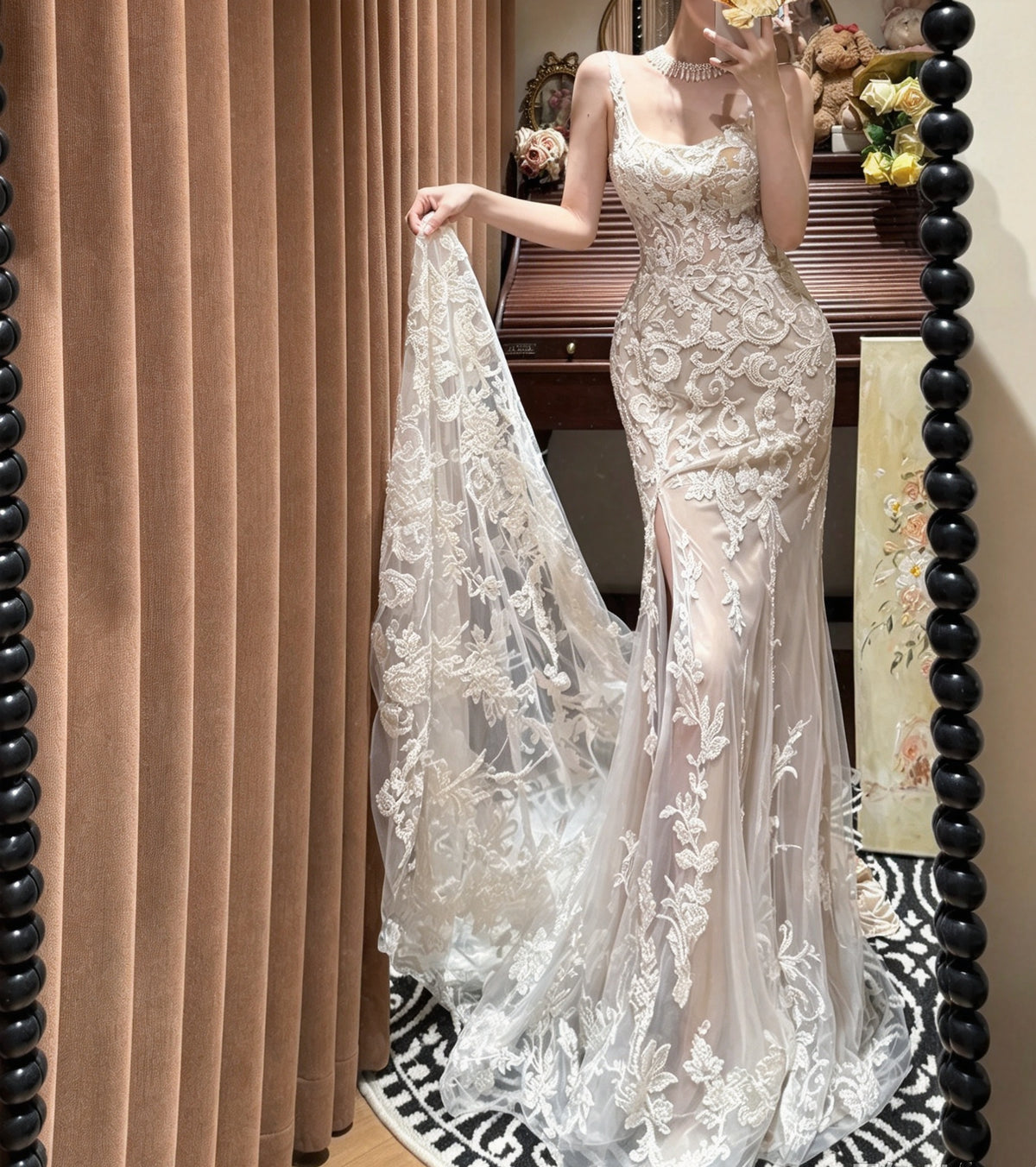 Glam Ivory Scoop Neck Strap Lace Appliqué Sheer Mermaid Long Prom Dress Wedding Dress AD1477