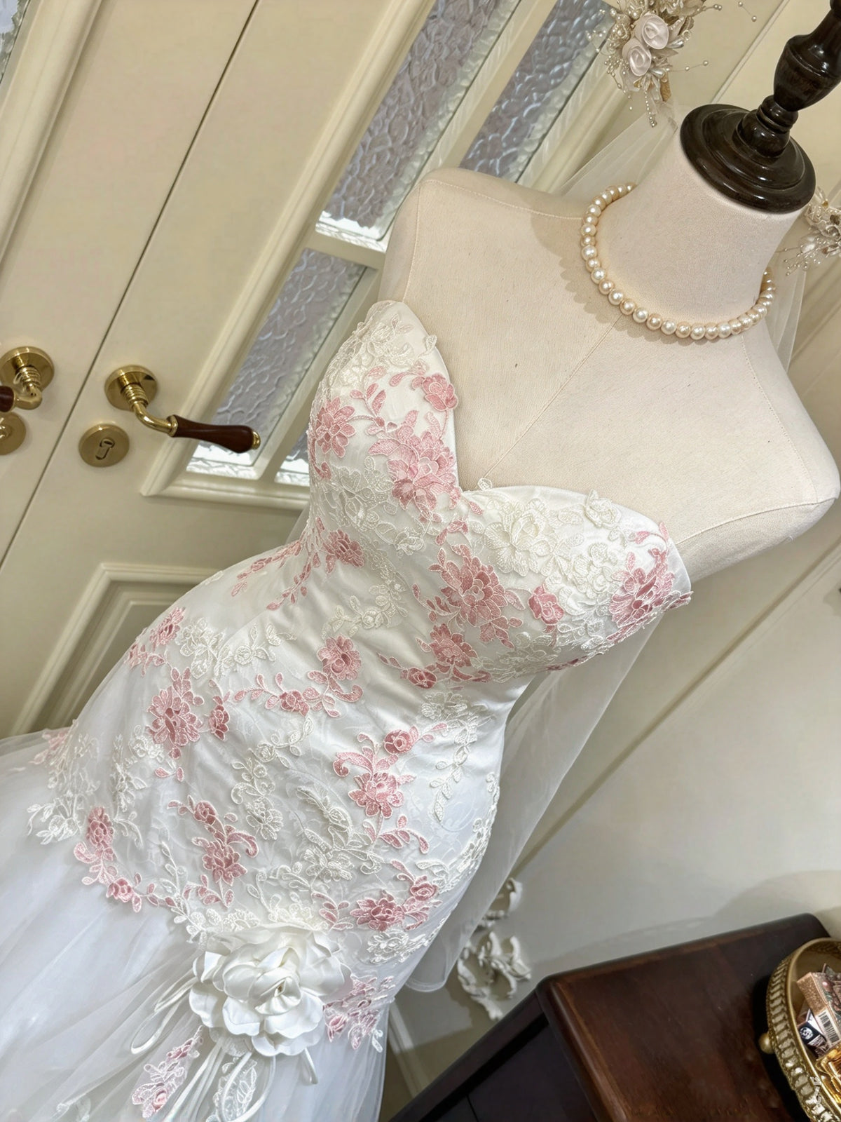 Romantic White Strapless Sweetheart Pink Floral Lace Appliqué Mermaid Long Prom Dress Wedding Dress AD1484