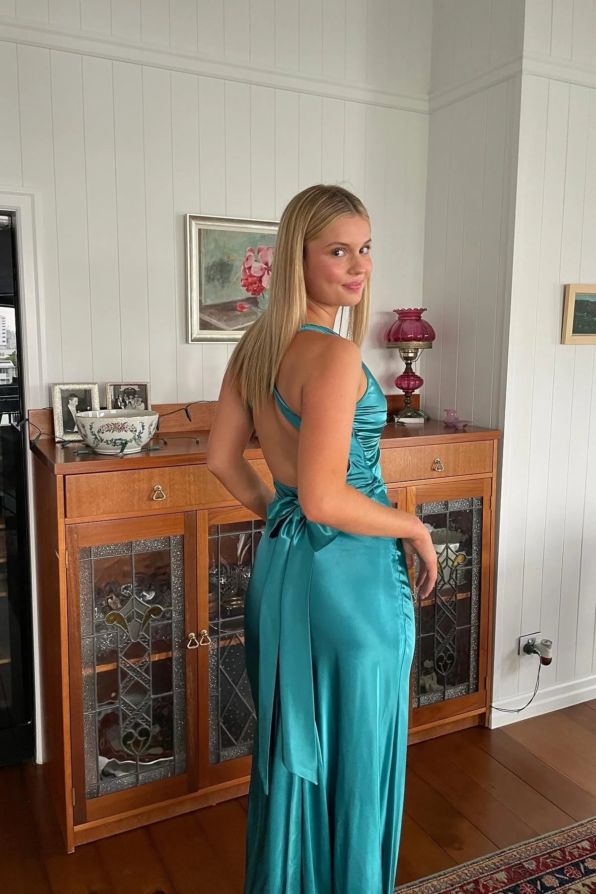 Elegant Mermaid Satin V Neck Prom Dress With Ruched Bodice AD189