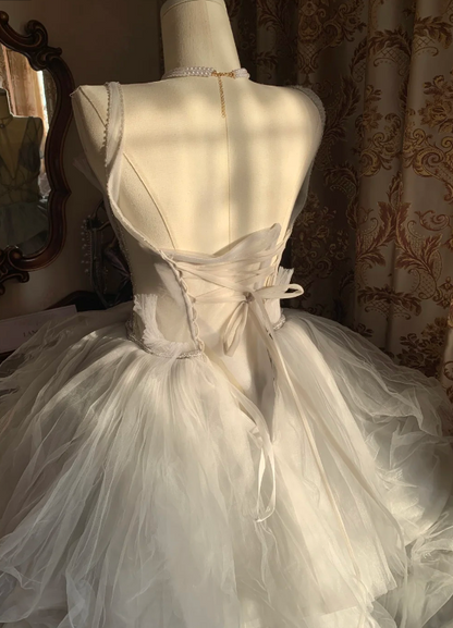 Fairytale Tiered Tulle V-Neck Ball Gown With Pearl Waist Detail Sweet 16 Dress Prom Dress AD237