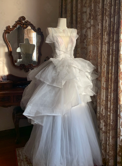 Fairytale Tiered Tulle V-Neck Ball Gown With Pearl Waist Detail Sweet 16 Dress Prom Dress AD237
