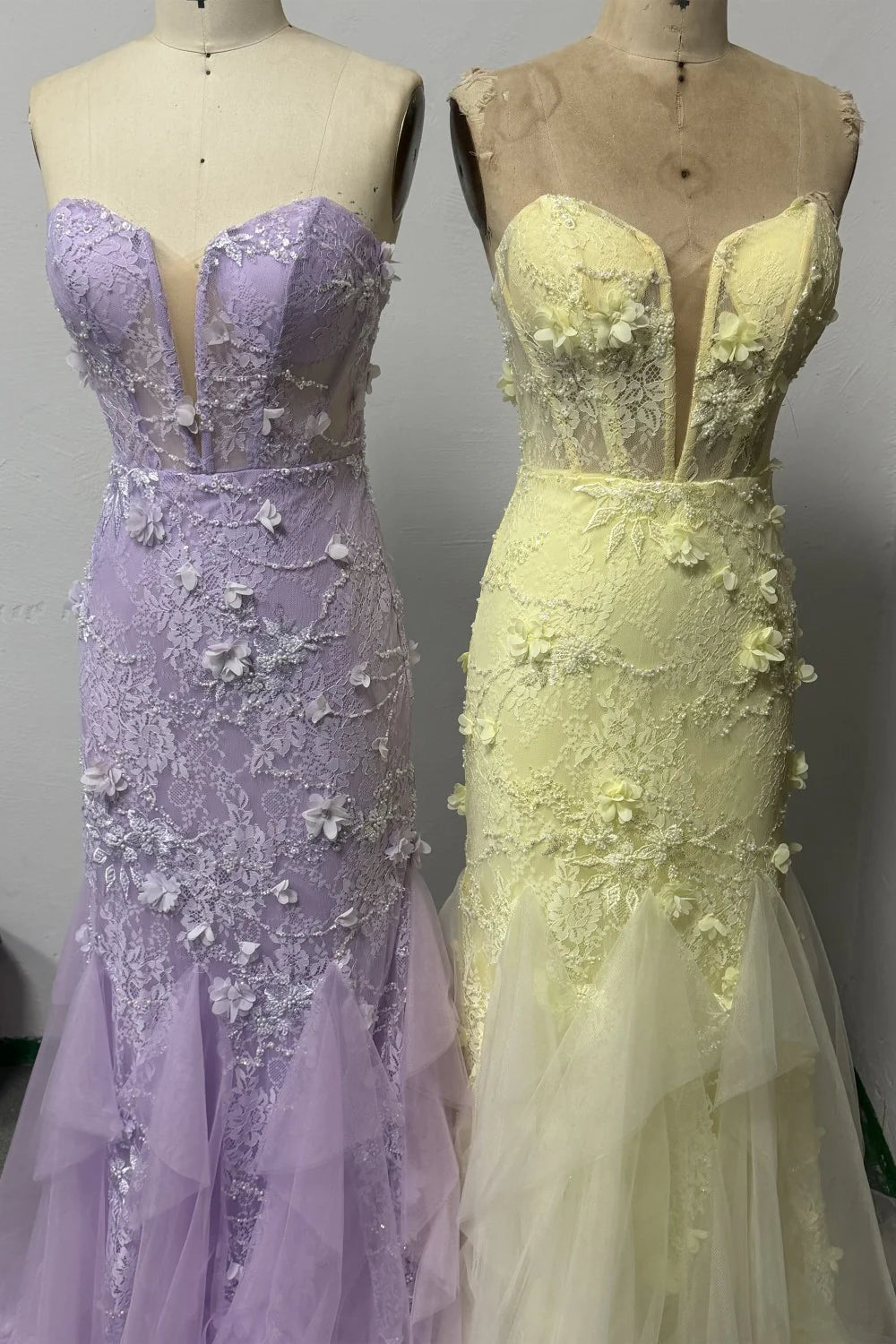 Romantic Lace Strapless Prom Gown With 3D Floral Applique And Tulle Skirt AD460