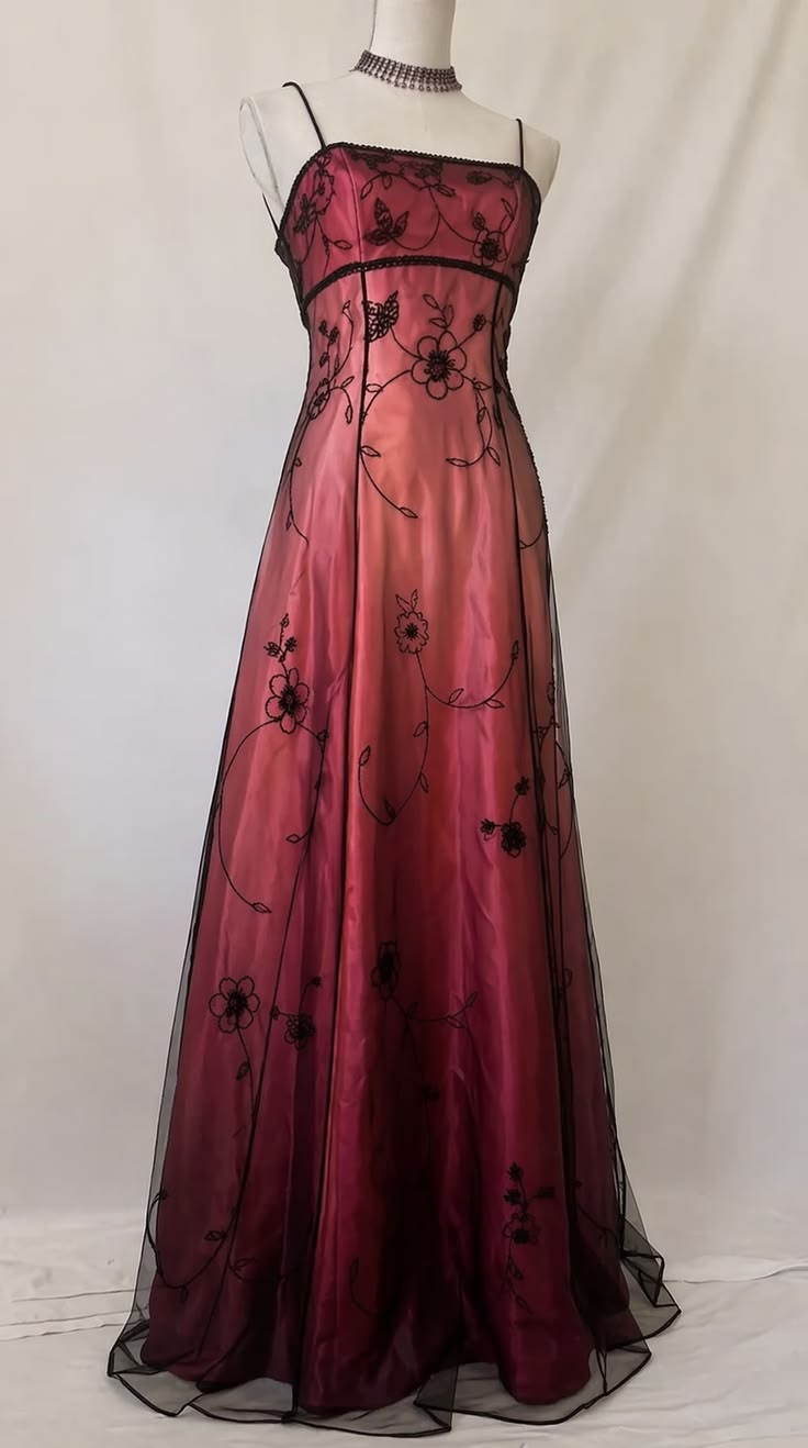 Vintage Lavender A‑Line Spaghetti Straps Prom Dress With Sheer Tulle & Floral Beaded Detail AD463