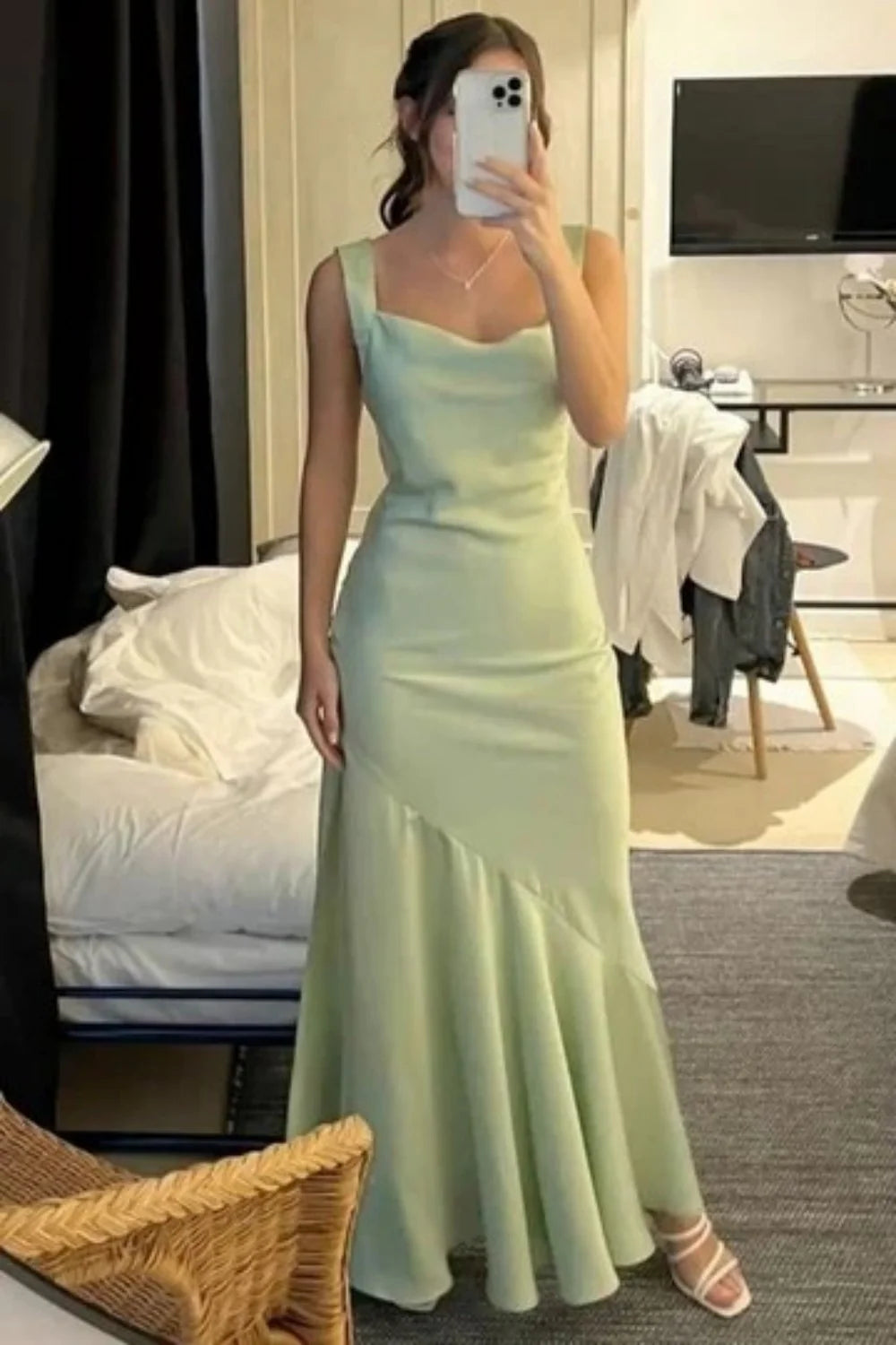 Chic light Green Satin Straps Mermaid Formal Dress With Subtle Twist AD489