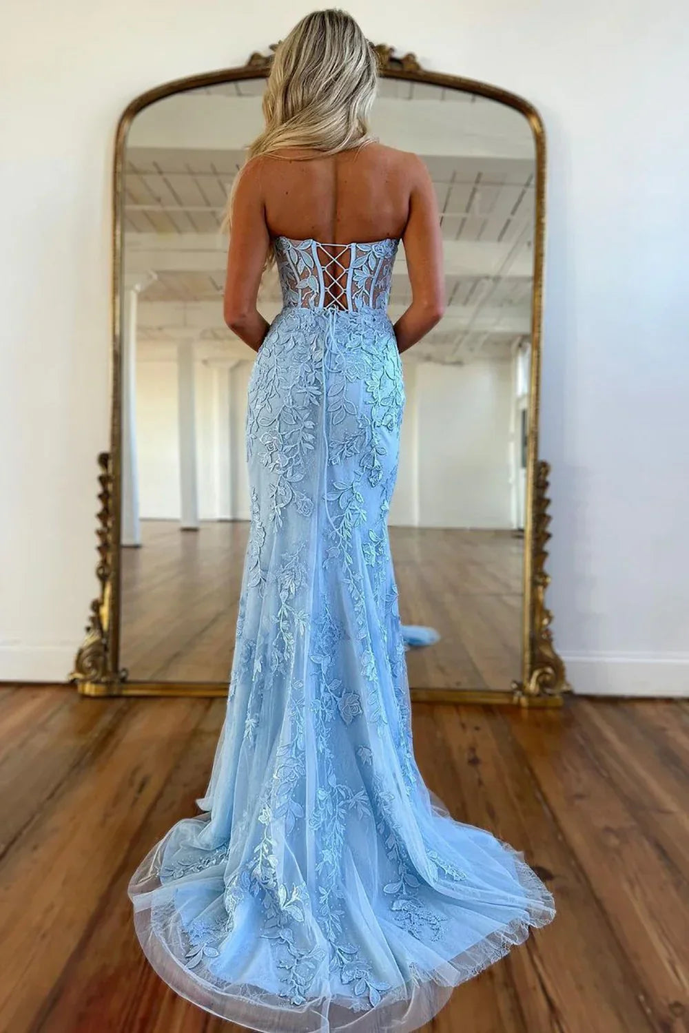 Stunning Mermaid Sweetheart Lace Up Lilac Long Corset Prom Dress With Appliques AD784