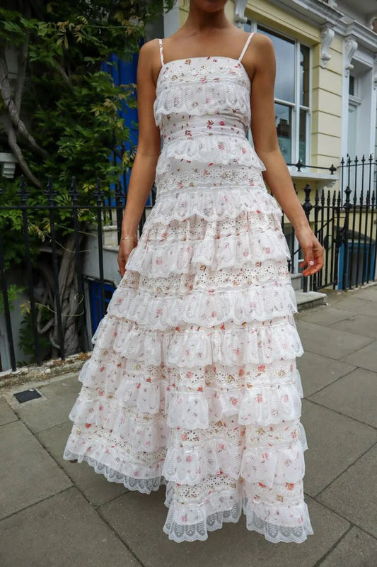 Romantic Spaghetti Straps A‑Line Party Prom Dress With Floral Print And Tiered Lace Ruffle Skirt AD833