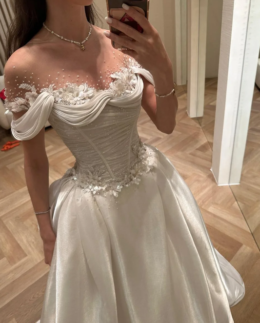 Luxury Satin Ivory Off‑Shoulder Ballgown Prom Dress With Floral Lace Appliques AD839