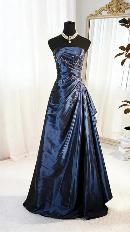 Elegant Navy Strapless A‑Line Prom Dress With Delicate Beaded Appliques AD857