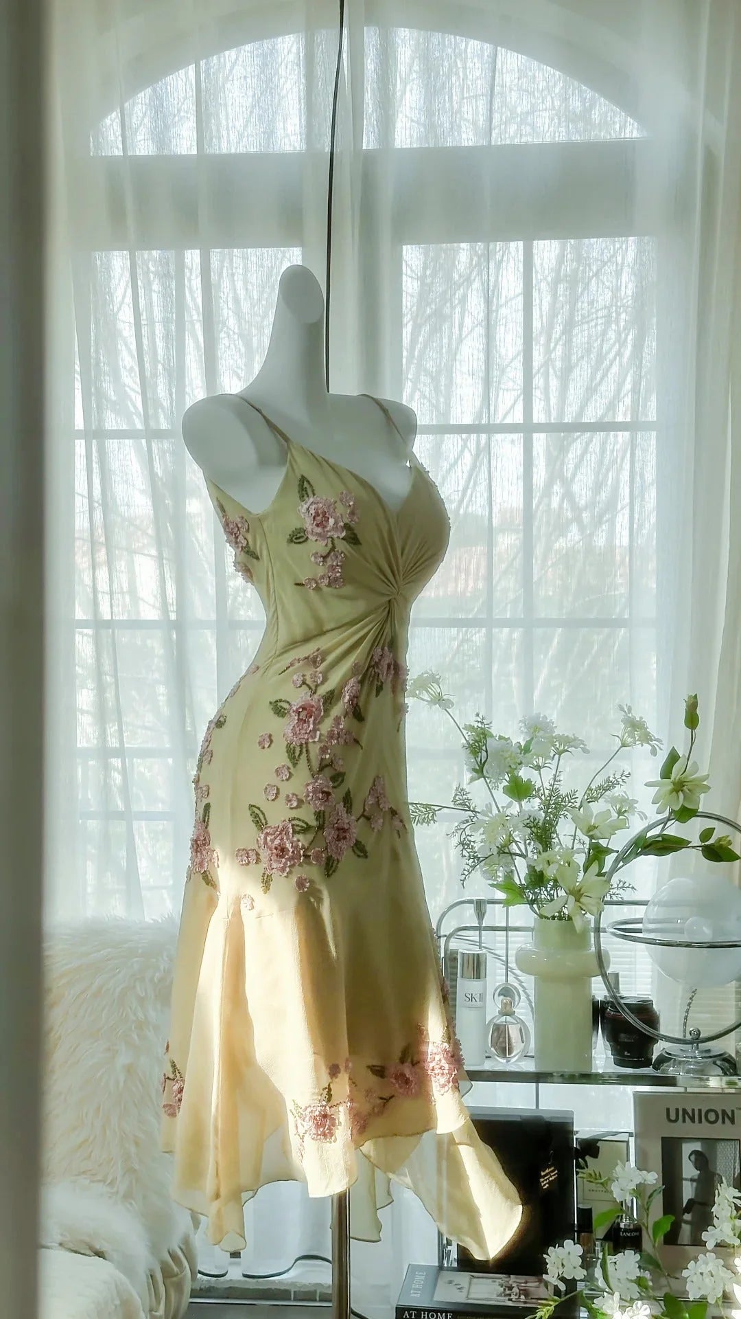 Elegant Yellow Spaghetti Straps Bodycon Floral Applique Prom Dress AD867