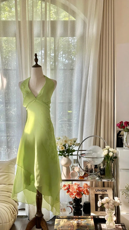 Vibrant Green Halter V‑Neck Sheath Beaded Prom Dress With Asymmetric Ruffle Hem AD869
