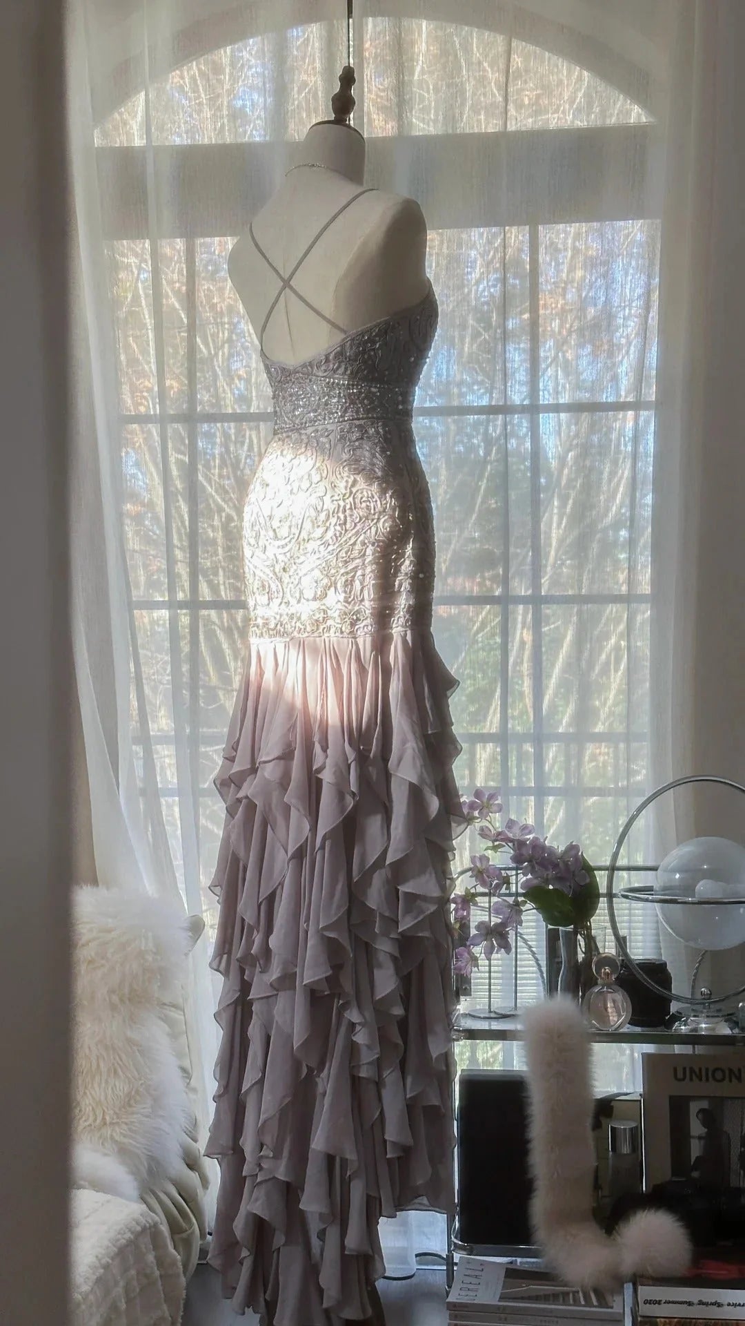 Elegant Lavender Grey Spaghetti Straps Mermaid Prom Dress With Beaded Applique & High‑Slit Ruffle Hem AD871