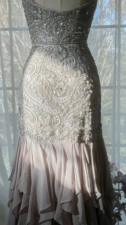 Elegant Lavender Grey Spaghetti Straps Mermaid Prom Dress With Beaded Applique & High‑Slit Ruffle Hem AD871