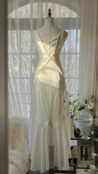 Elegant Ivory Deep V‑Neck Mermaid Lace Long Chiffon Prom Dress AD878