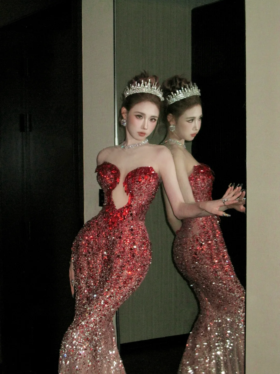 Stunning Ombre Red Sweetheart Keyhole Sequin Mermaid Long Prom Dress With Removable Cathedral Train AD925
