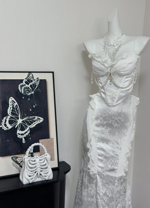 Regal White Spaghetti Straps Lace Satin Corset Mermaid Long Prom Dress With Pearl Chain Detail And Ruffled Trim AD932