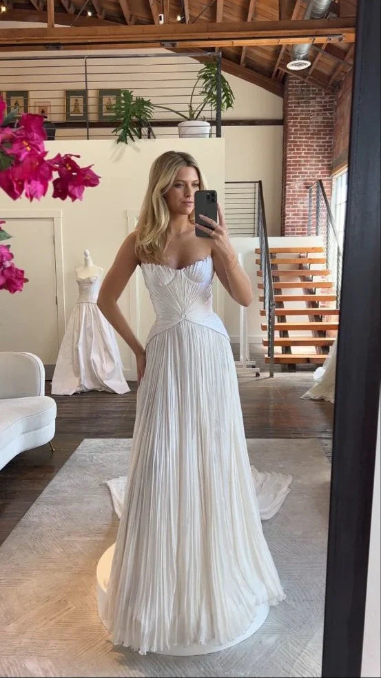 Elegant Ivory Strapless Pleated Corset A Line Long Wedding Dress AE010
