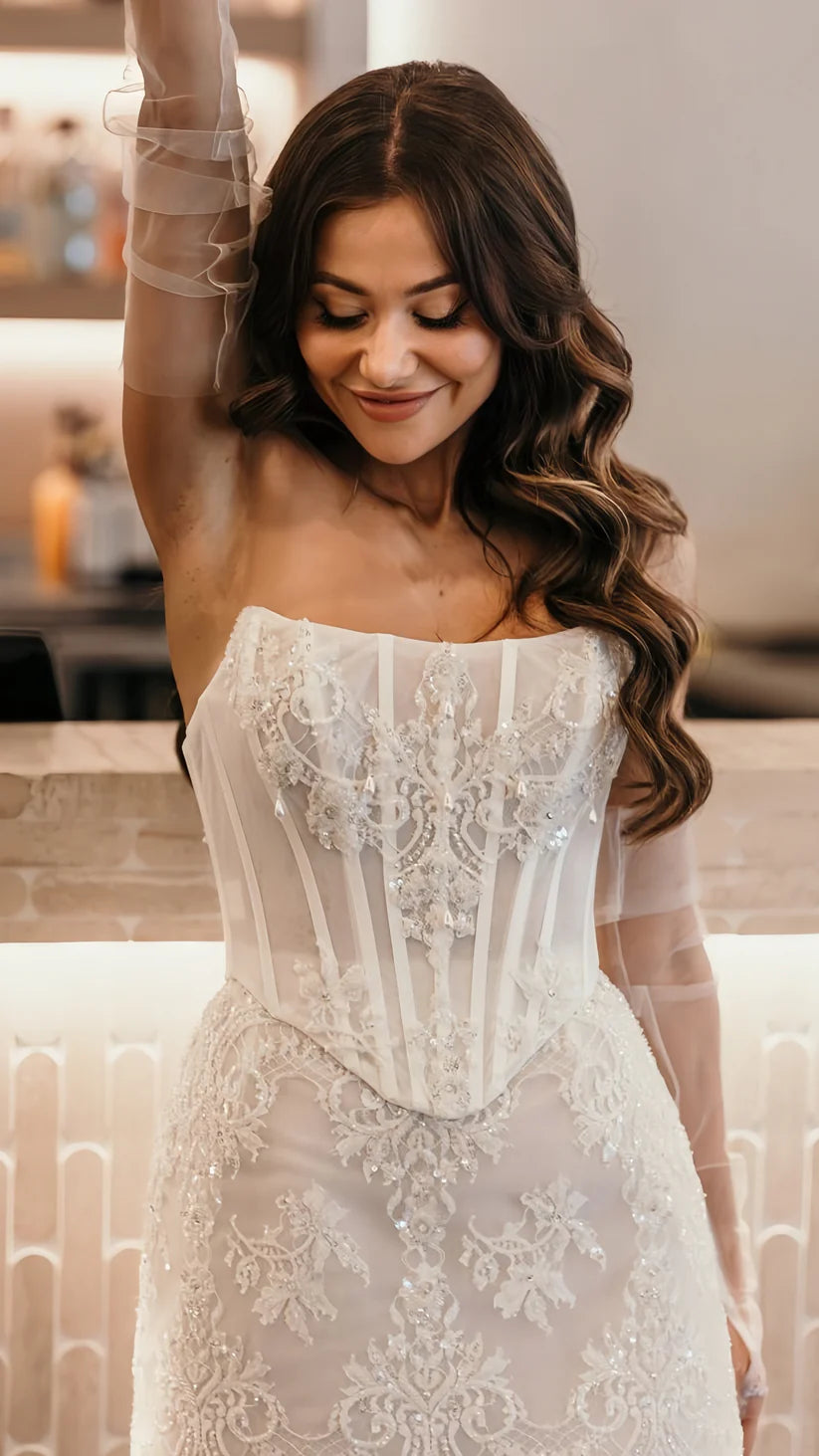 Opulent White Strapless Corset Bodycon Short Wedding Dress With Beaded Lace Applique Wedding Dress AE013