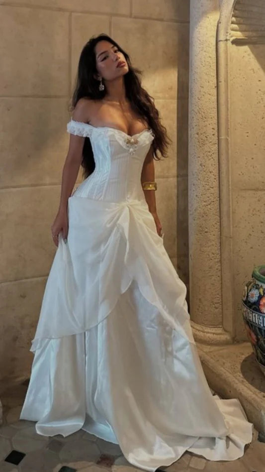 Vintage White Off-The-Shoulder Corset A-Line Wedding Dress With Layered Skirt & Sweep Train AE018