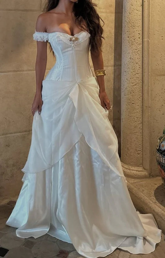 Vintage White Off-The-Shoulder Corset A-Line Wedding Dress With Layered Skirt & Sweep Train AE018