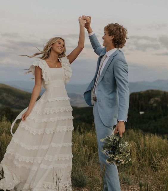 Whimsical Ivory Square Neck Tiered Lace-Trimmed A-Line Long Wedding Dress AE030