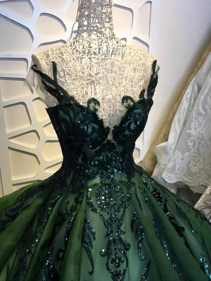 Dramatic Emerald Green Sweetheart Neck A Line Long Glitter-Embellished Lace Sequin Wedding Dress AE034