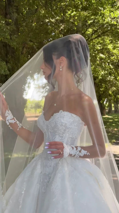 Opulent White Sweetheart Neck Lace A Line Wedding Dress With Applique And Chapel Train AE036