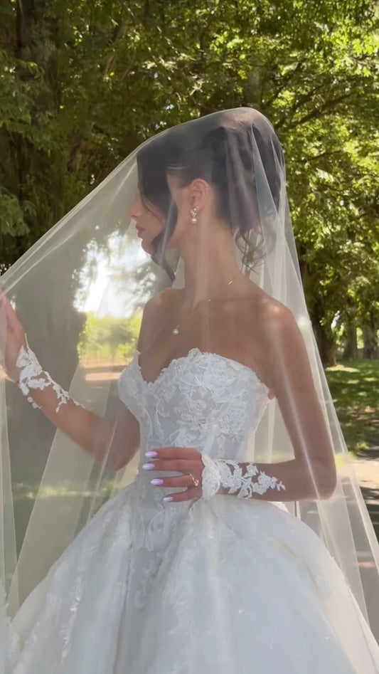 Opulent White Sweetheart Neck Lace A Line Wedding Dress With Applique And Chapel Train AE036