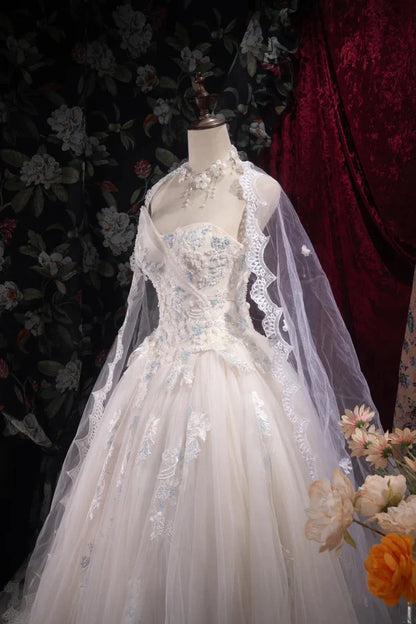 Romantic Sweetheart Ivory And Dusty Blue Lace Floral Applique A Line Wedding Dress With Cathedral Train AE044