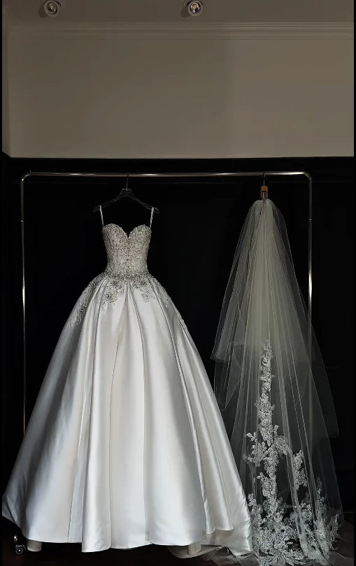Luxury White Beaded Sweetheart Satin A-Line Long Wedding Dress With Chapel Train AE051