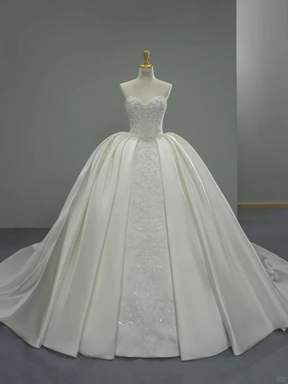 Regal White Sweetheart Beaded Lace Applique Satin Ball Gown Wedding Dress With Cathedral Train AE060